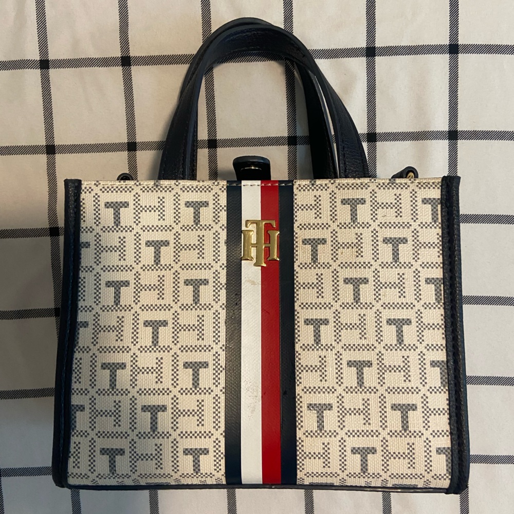 Tommy Hilfiger Monogram crossbody Bag